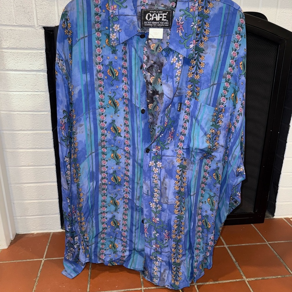Café Men's Blue Floral Shirt